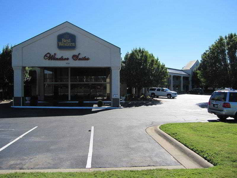 Best Western Windsor Suites Fayetteville Exterior photo
